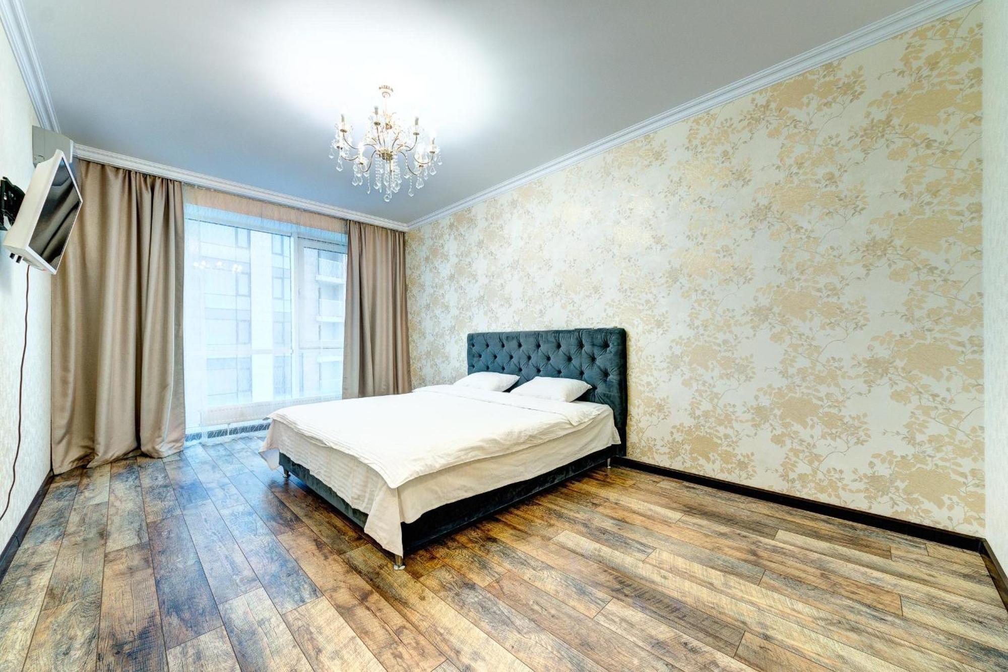 Apartment Voskresenska 18 , Парковые Озера Kyjev Pokoj fotografie