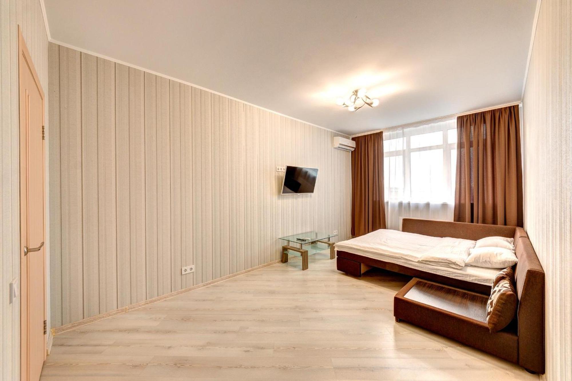 Apartment Voskresenska 18 , Парковые Озера Kyjev Pokoj fotografie