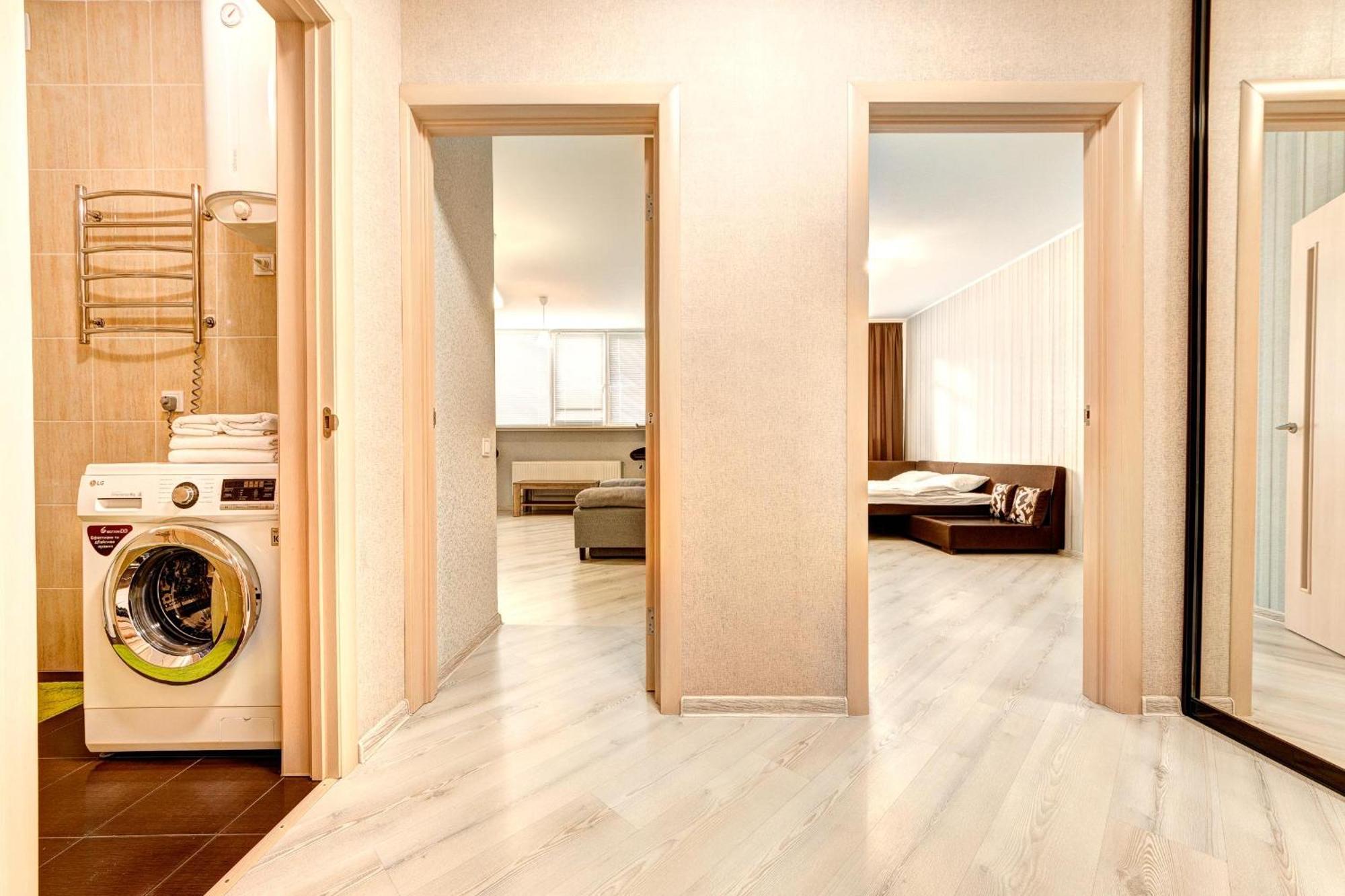 Apartment Voskresenska 18 , Парковые Озера Kyjev Pokoj fotografie