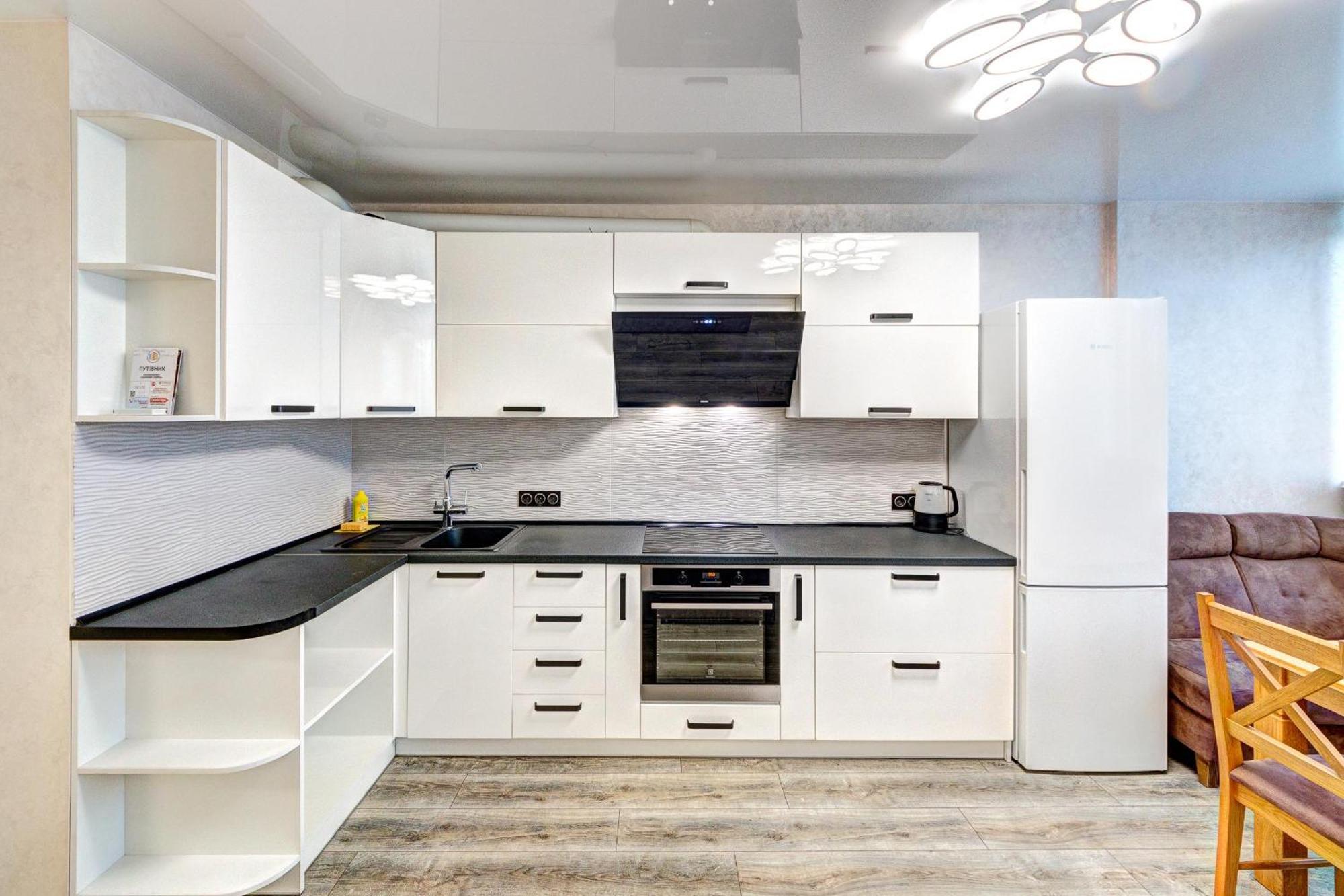 Apartment Voskresenska 18 , Парковые Озера Kyjev Pokoj fotografie